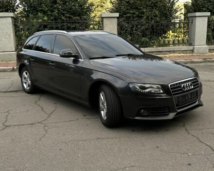 Серый Ауди А4, объемом двигателя 0 л и пробегом 220 тыс. км за 8300 $, фото 2 на Automoto.ua