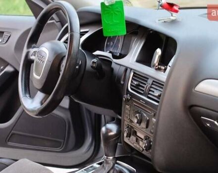 Сірий Ауді А4, об'ємом двигуна 2 л та пробігом 274 тис. км за 10000 $, фото 18 на Automoto.ua