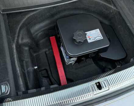 Серый Ауди А4, объемом двигателя 1.8 л и пробегом 130 тыс. км за 10400 $, фото 12 на Automoto.ua