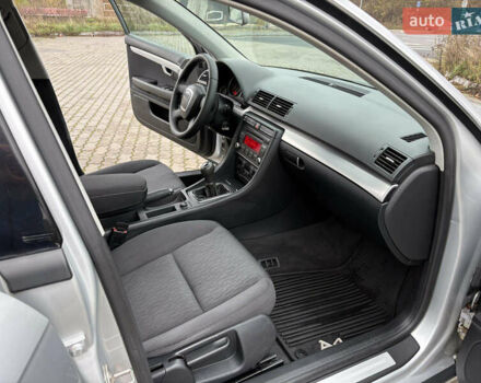 Сірий Ауді А4, об'ємом двигуна 1.6 л та пробігом 198 тис. км за 6950 $, фото 12 на Automoto.ua