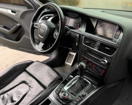 Сірий Ауді А4, об'ємом двигуна 1.8 л та пробігом 280 тис. км за 7600 $, фото 15 на Automoto.ua