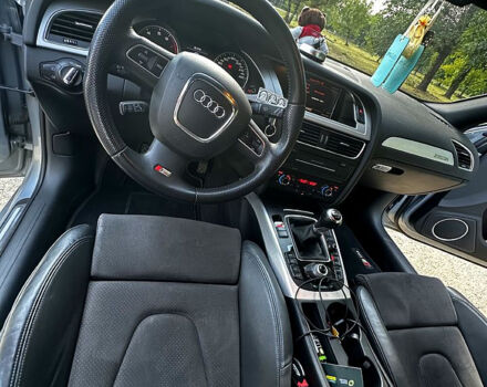 Сірий Ауді А4, об'ємом двигуна 2 л та пробігом 198 тис. км за 13500 $, фото 9 на Automoto.ua