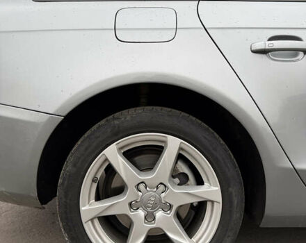 Серый Ауди А4, объемом двигателя 1.97 л и пробегом 333 тыс. км за 10000 $, фото 7 на Automoto.ua