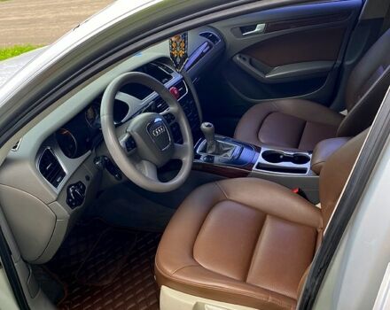 Серый Ауди А4, объемом двигателя 2 л и пробегом 257 тыс. км за 9500 $, фото 7 на Automoto.ua