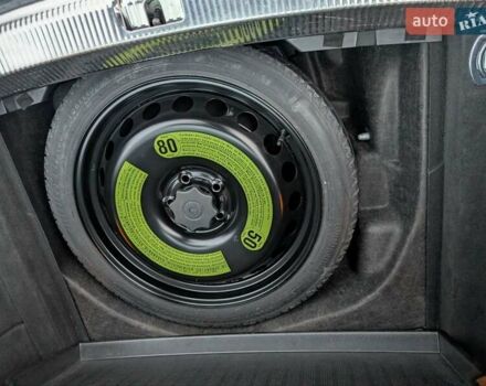 Сірий Ауді А4, об'ємом двигуна 2 л та пробігом 260 тис. км за 9250 $, фото 44 на Automoto.ua