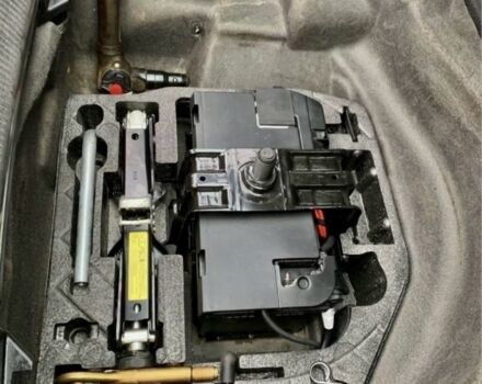 Серый Ауди А4, объемом двигателя 2 л и пробегом 320 тыс. км за 9430 $, фото 6 на Automoto.ua