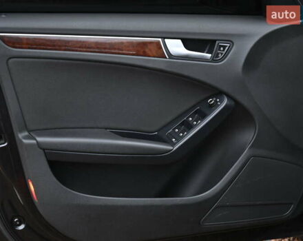 Сірий Ауді А4, об'ємом двигуна 2 л та пробігом 240 тис. км за 9350 $, фото 18 на Automoto.ua