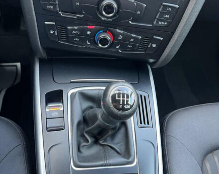 Сірий Ауді А4, об'ємом двигуна 1.8 л та пробігом 249 тис. км за 8399 $, фото 26 на Automoto.ua