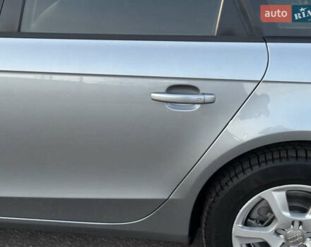 Серый Ауди А4, объемом двигателя 1.8 л и пробегом 238 тыс. км за 9400 $, фото 5 на Automoto.ua