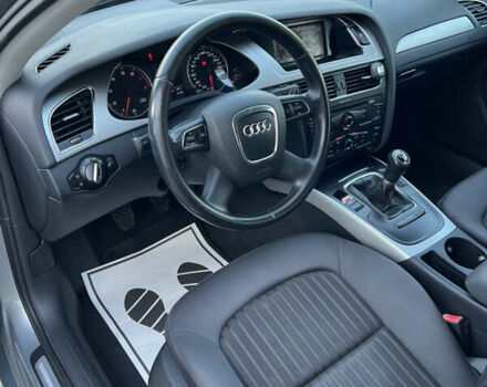 Сірий Ауді А4, об'ємом двигуна 1.8 л та пробігом 249 тис. км за 7900 $, фото 9 на Automoto.ua