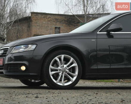 Сірий Ауді А4, об'ємом двигуна 2 л та пробігом 240 тис. км за 9350 $, фото 6 на Automoto.ua