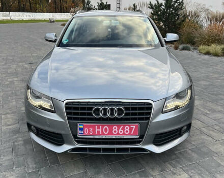 Сірий Ауді А4, об'ємом двигуна 1.8 л та пробігом 249 тис. км за 8399 $, фото 1 на Automoto.ua