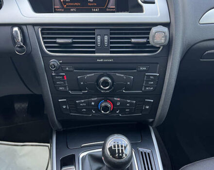 Сірий Ауді А4, об'ємом двигуна 1.8 л та пробігом 249 тис. км за 8399 $, фото 20 на Automoto.ua