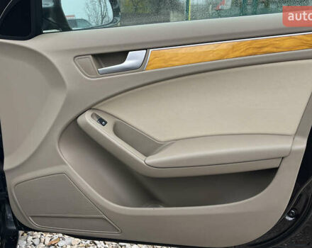 Сірий Ауді А4, об'ємом двигуна 1.97 л та пробігом 259 тис. км за 10200 $, фото 25 на Automoto.ua