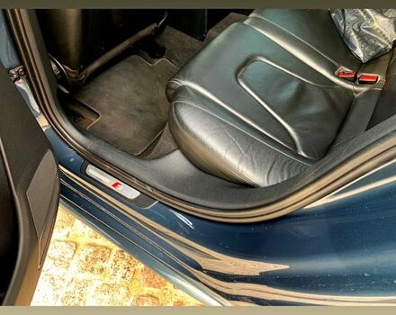 Сірий Ауді А4, об'ємом двигуна 2 л та пробігом 375 тис. км за 10500 $, фото 5 на Automoto.ua