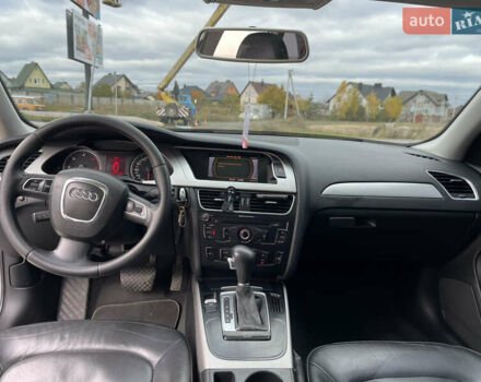 Сірий Ауді А4, об'ємом двигуна 2.7 л та пробігом 376 тис. км за 9300 $, фото 12 на Automoto.ua