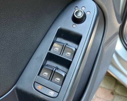 Серый Ауди А4, объемом двигателя 2 л и пробегом 265 тыс. км за 8500 $, фото 14 на Automoto.ua