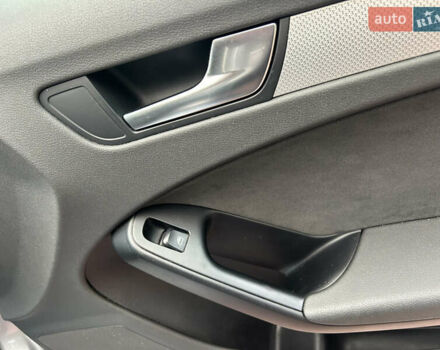 Серый Ауди А4, объемом двигателя 2 л и пробегом 210 тыс. км за 9999 $, фото 74 на Automoto.ua