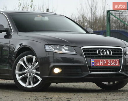 Сірий Ауді А4, об'ємом двигуна 2 л та пробігом 240 тис. км за 9350 $, фото 2 на Automoto.ua