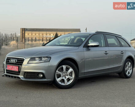Серый Ауди А4, объемом двигателя 1.8 л и пробегом 238 тыс. км за 9400 $, фото 2 на Automoto.ua
