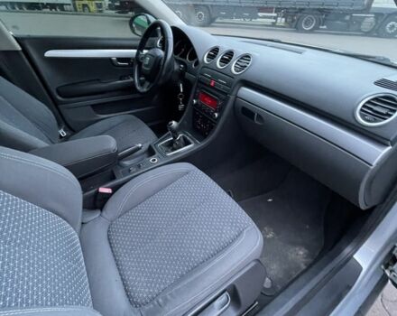 Сірий Ауді А4, об'ємом двигуна 2 л та пробігом 253 тис. км за 5399 $, фото 7 на Automoto.ua