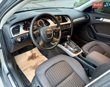 Сірий Ауді А4, об'ємом двигуна 2 л та пробігом 271 тис. км за 10400 $, фото 16 на Automoto.ua