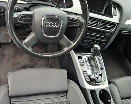 Сірий Ауді А4, об'ємом двигуна 0 л та пробігом 206 тис. км за 10000 $, фото 3 на Automoto.ua