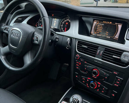 Серый Ауди А4, объемом двигателя 1.8 л и пробегом 250 тыс. км за 8500 $, фото 23 на Automoto.ua