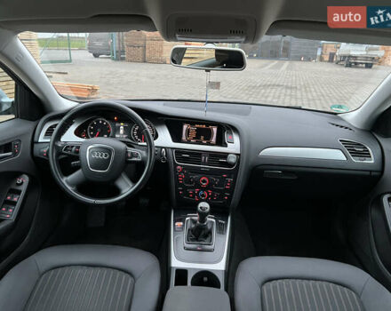 Серый Ауди А4, объемом двигателя 1.8 л и пробегом 250 тыс. км за 8500 $, фото 24 на Automoto.ua