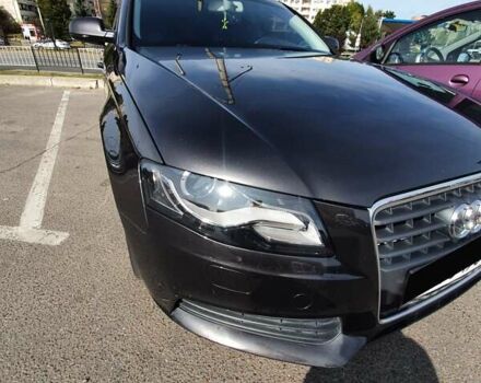 Серый Ауди А4, объемом двигателя 1.8 л и пробегом 200 тыс. км за 8200 $, фото 2 на Automoto.ua