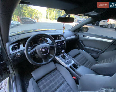 Сірий Ауді А4, об'ємом двигуна 2 л та пробігом 328 тис. км за 9350 $, фото 24 на Automoto.ua