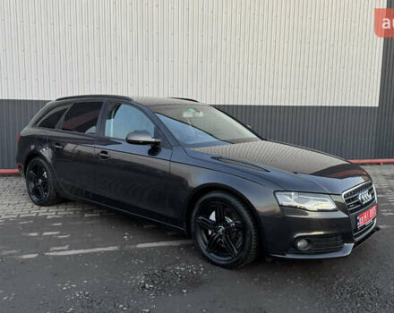 Серый Ауди А4, объемом двигателя 2 л и пробегом 226 тыс. км за 9300 $, фото 3 на Automoto.ua