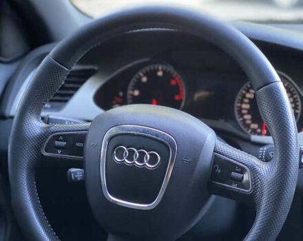 Сірий Ауді А4, об'ємом двигуна 2 л та пробігом 328 тис. км за 9350 $, фото 17 на Automoto.ua