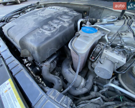Сірий Ауді А4, об'ємом двигуна 2 л та пробігом 328 тис. км за 9350 $, фото 32 на Automoto.ua