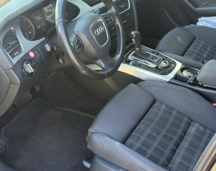 Серый Ауди А4, объемом двигателя 2 л и пробегом 290 тыс. км за 11000 $, фото 4 на Automoto.ua