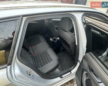 Серый Ауди А4, объемом двигателя 2 л и пробегом 350 тыс. км за 9900 $, фото 13 на Automoto.ua