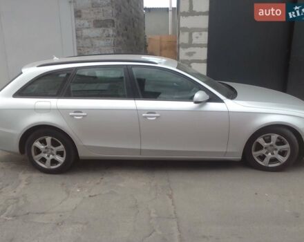 Серый Ауди А4, объемом двигателя 2 л и пробегом 300 тыс. км за 8700 $, фото 1 на Automoto.ua