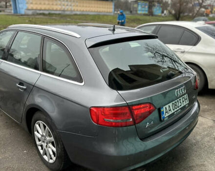 Серый Ауди А4, объемом двигателя 2 л и пробегом 360 тыс. км за 8800 $, фото 3 на Automoto.ua