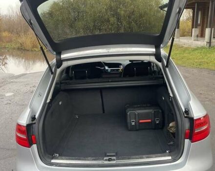 Сірий Ауді А4, об'ємом двигуна 2 л та пробігом 267 тис. км за 13500 $, фото 8 на Automoto.ua