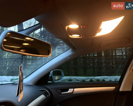 Серый Ауди А4, объемом двигателя 2 л и пробегом 304 тыс. км за 12300 $, фото 31 на Automoto.ua