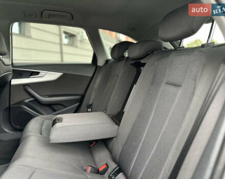 Сірий Ауді А4, об'ємом двигуна 2 л та пробігом 220 тис. км за 15750 $, фото 85 на Automoto.ua