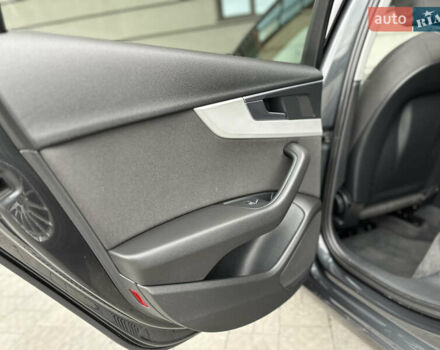 Сірий Ауді А4, об'ємом двигуна 2 л та пробігом 220 тис. км за 15750 $, фото 82 на Automoto.ua