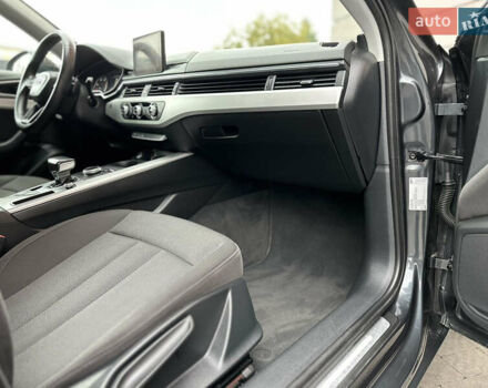 Сірий Ауді А4, об'ємом двигуна 2 л та пробігом 220 тис. км за 15750 $, фото 68 на Automoto.ua