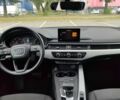 Сірий Ауді А4, об'ємом двигуна 2 л та пробігом 300 тис. км за 19500 $, фото 9 на Automoto.ua