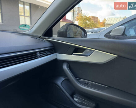 Серый Ауди А4, объемом двигателя 2 л и пробегом 198 тыс. км за 18900 $, фото 3 на Automoto.ua