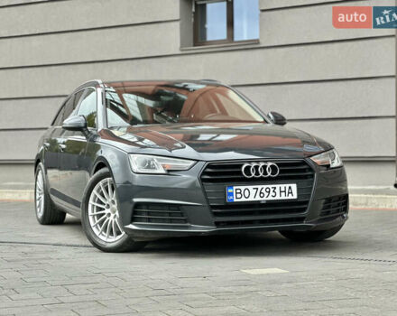Сірий Ауді А4, об'ємом двигуна 2 л та пробігом 220 тис. км за 15750 $, фото 2 на Automoto.ua