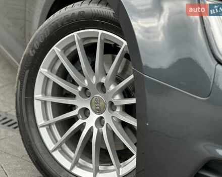 Сірий Ауді А4, об'ємом двигуна 2 л та пробігом 220 тис. км за 15750 $, фото 9 на Automoto.ua