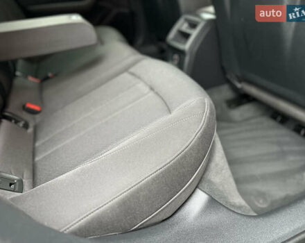 Сірий Ауді А4, об'ємом двигуна 2 л та пробігом 220 тис. км за 15750 $, фото 78 на Automoto.ua