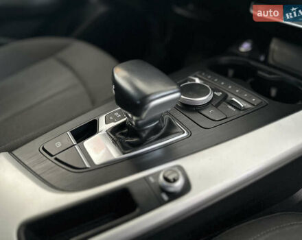 Серый Ауди А4, объемом двигателя 2 л и пробегом 223 тыс. км за 15550 $, фото 79 на Automoto.ua