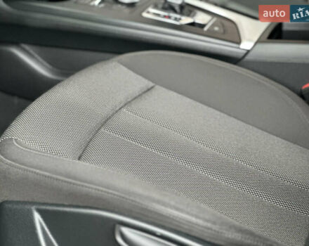Сірий Ауді А4, об'ємом двигуна 2 л та пробігом 220 тис. км за 15750 $, фото 49 на Automoto.ua